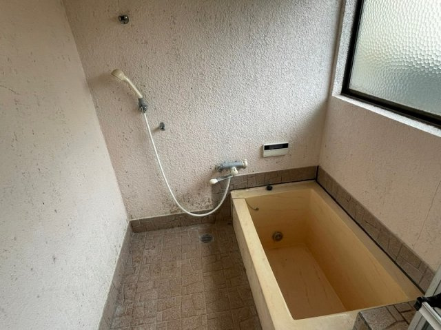 中隈山貸家のシャワールーム