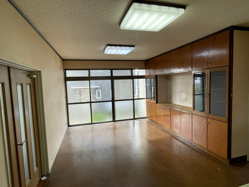 中隈山貸家の居間・リビング