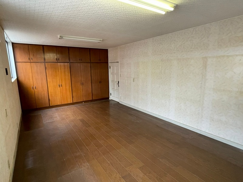 中隈山貸家の居間・リビング