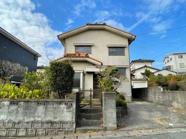 中隈山貸家