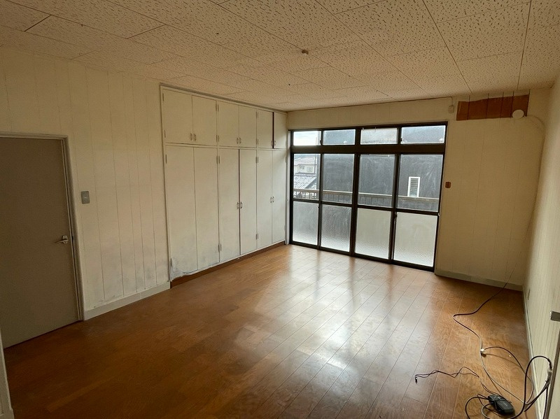 中隈山貸家の居間・リビング