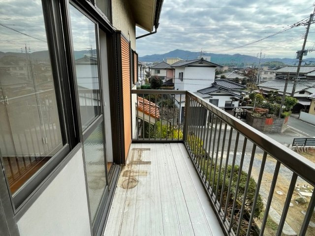 中隈山貸家のバルコニー