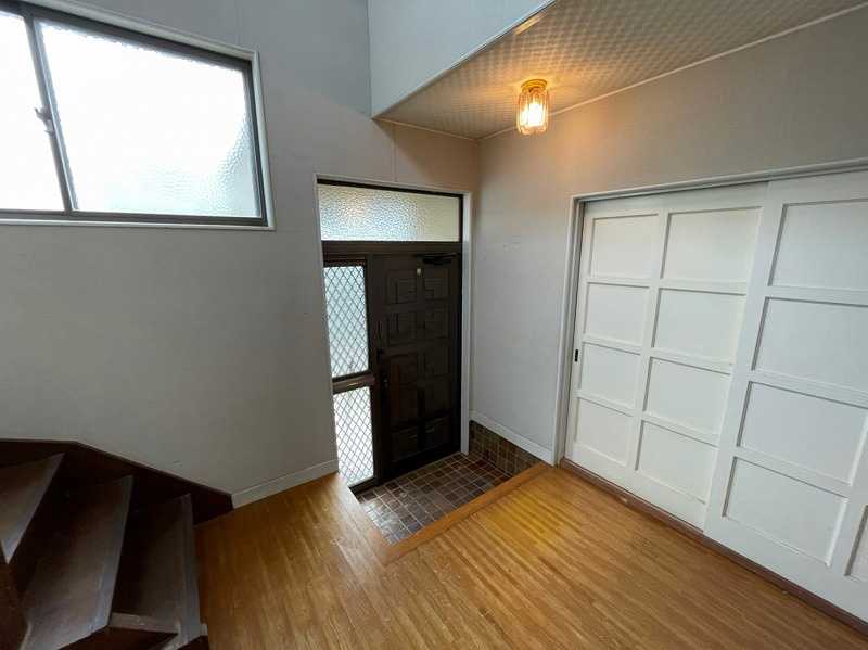 中隈山貸家の居間・リビング