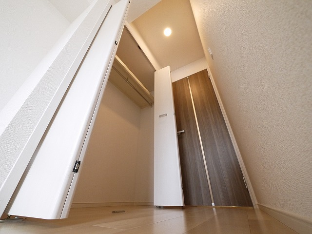 Ｋ－３．四条大路の収納|ちょっとした収納スペースも充実しています