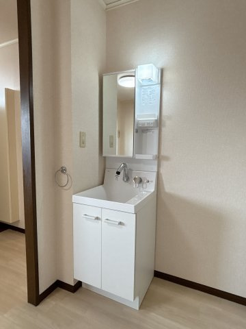 シャルム新浜の独立洗面台