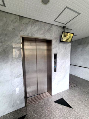 【ロビー】 | グレイスコート深井