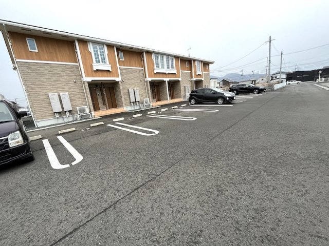 Costa　Mesa(コスタ メサ)Ⅲの駐車場