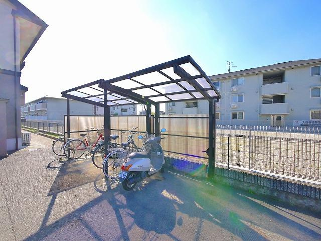 ラフィーネTENRI　Bのその他共用部分|自転車置き場が設置されてます