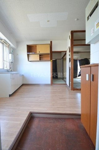 内藤ビルの玄関