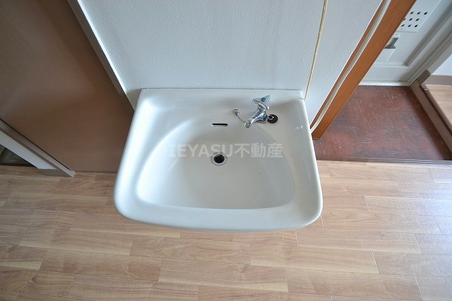 内藤ビルの洗面所