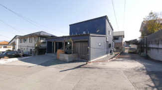 【外観】 | 外壁と屋根はガルバリウム鋼板の為、メンテナンスが要りません。シンプルモダンな外観です。