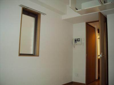 エステムコート京都烏丸Ⅱの内装|角部屋・2面窓