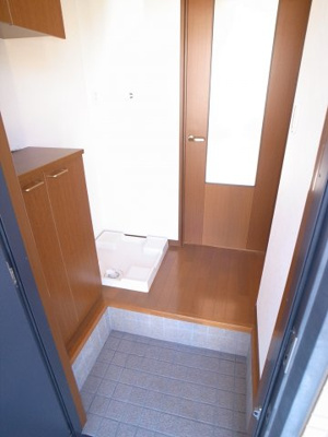 【玄関】 | アルファクレス | 玄関からのお写真です！