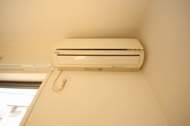 フェリオ常盤　Cの設備|リビングのエアコンです