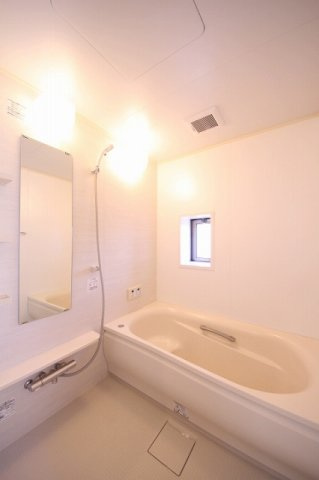 フェリオ常盤　Cの浴室|落ち着いた空間のお風呂です