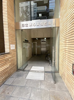 【エントランス】