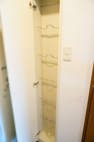 ロジュマン幕張の収納|シューズボックス