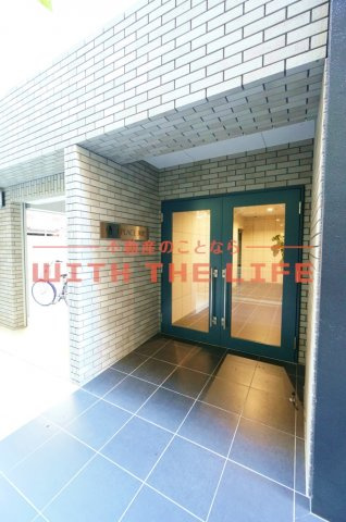 J-PLACE（ジェイプレイス）東町【キャッシュバック対象物件】のエントランス|ゆとりのあるエントランスです