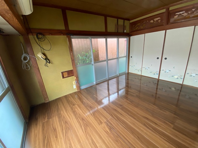 都城市平江町の中古一戸建の内装