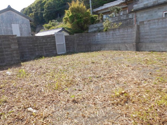 串本町田並店舗用地の駐車場