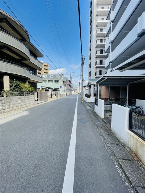 ファミール南福岡の周辺