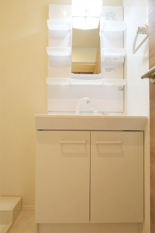 ハピネスの独立洗面台