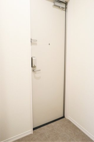 ハピネスの玄関