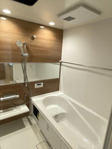 ハピネスの浴室