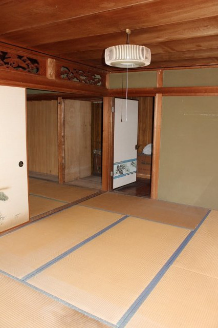 都城市志比田町の中古一戸建の和室