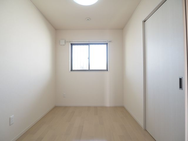 【洋室】 | グランメゾン那須 | 寝室にもエアコン完備