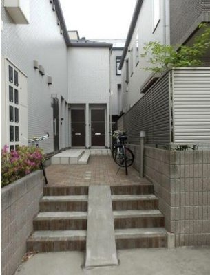 【エントランス】 | 参宮橋館