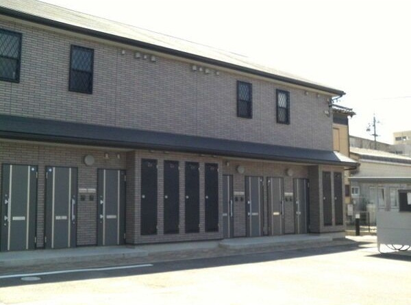 アンプルール リーブル 80R　　　刈谷市の賃貸はクラスホーム刈谷店のエントランス