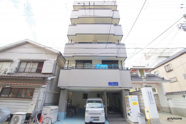 MRM北梅田　仲介手数料無料の外観