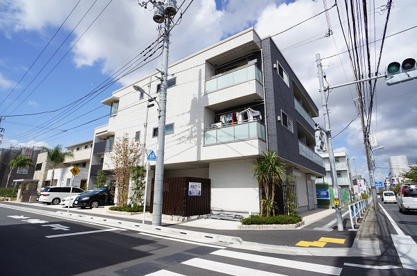 ＶＩＳＴＡの外観|角地に有ります！外観②