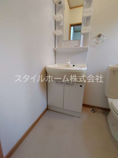 【洗面所】 | ミューズイン花中A | 別部屋写真です。