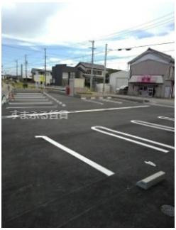 【駐車場】