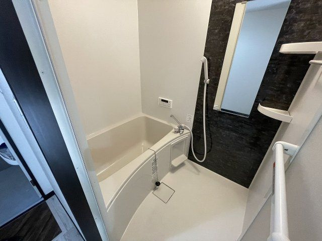 船橋市三山９丁目のアパートの浴室