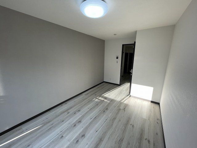 船橋市三山９丁目のアパートの洋室