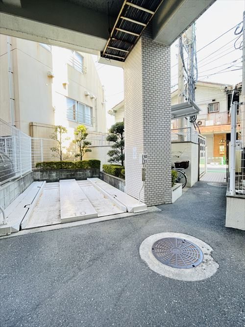 南福岡パークホームズの駐車場