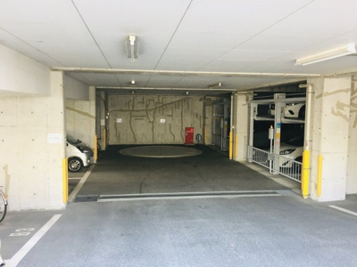【駐車場】 | ベルク吹田千里丘