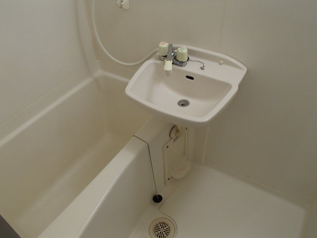 【浴室】 | ファインｋ2菱屋西 | 落ち着いた空間のお風呂です