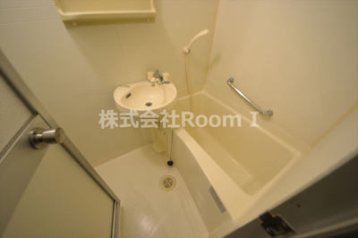 【浴室】 | ディア大手前 | 日々の暮らしに欠かせないお風呂です