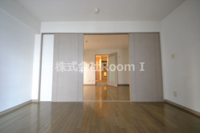 【洋室】 | ディア大手前 | きれいな洋室です