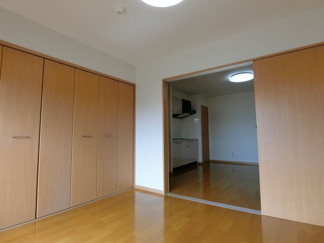 プレゼンスの洋室