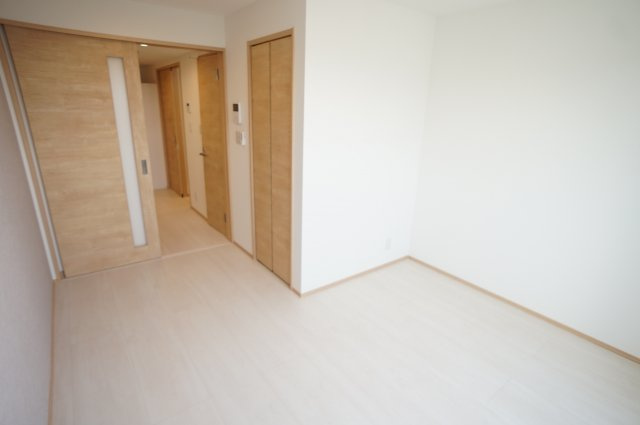 船橋市前原西２丁目のアパートの寝室