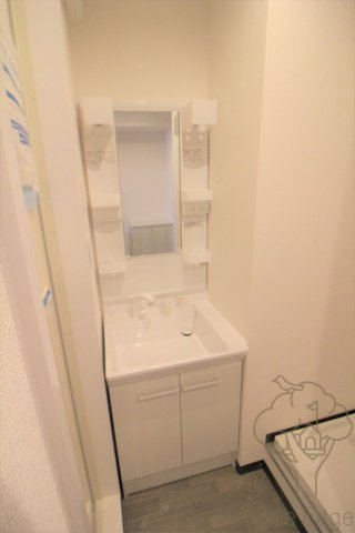 みおつくし十三の洗面所