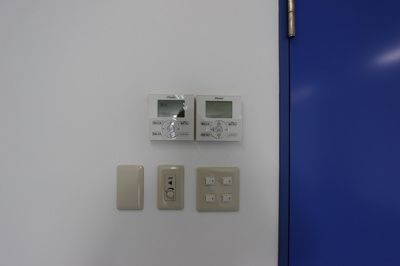 【内装】 | マルチプライ扇町3丁目ビル | 貸室内エアコン操作盤