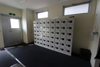 【設備】 | マルチプライ扇町3丁目ビル | 従業員用下駄箱