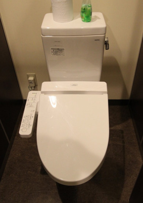 【トイレ】 | マルチプライ扇町3丁目ビル | トイレ内便座