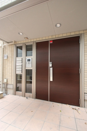 【エントランス】